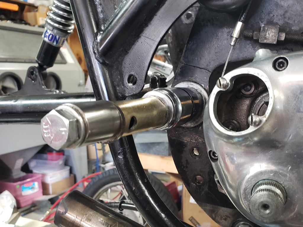 Swingarm Pivot 2